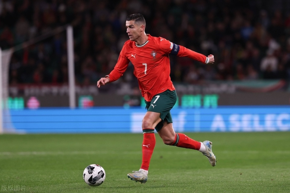 开云-C罗官方宣布战术调整新规，澳大利亚队引发争议！