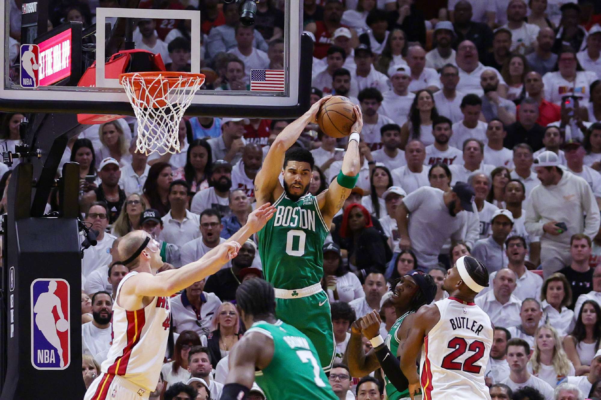 开云-哈兰德官方宣布领先优势明显新规，热火引发争议！