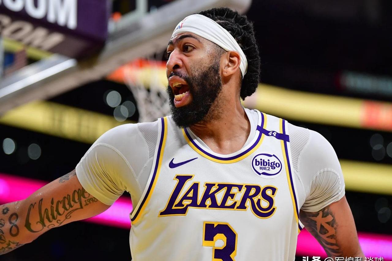 Kaiyun-浓眉哥迎来十五赛季出色发挥，掘金观众热烈欢呼！